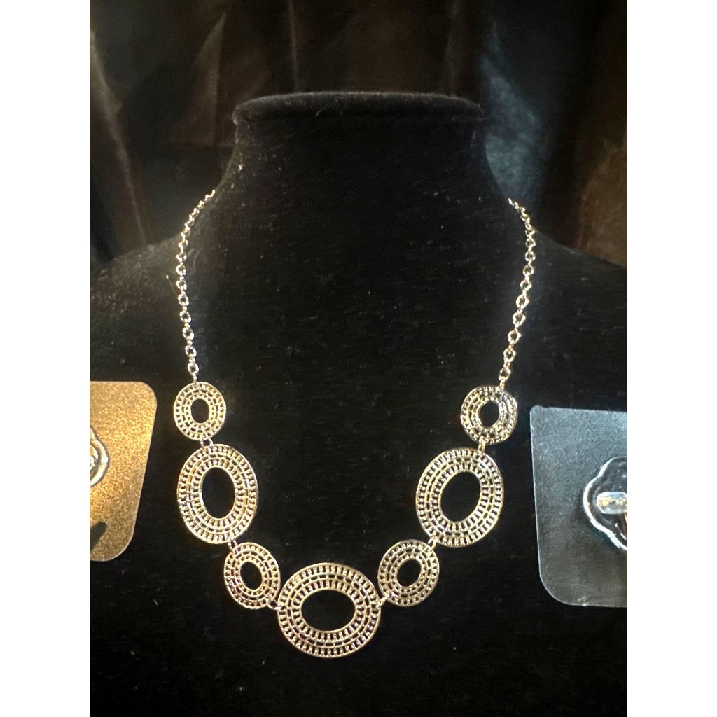 Filigree Necklace  Earring Set Silver Tone